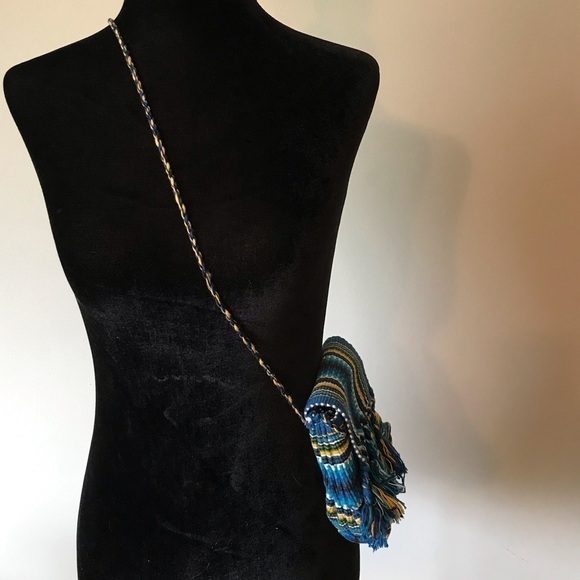 WOVEN cross body bag purse. - Picture 2 of 10